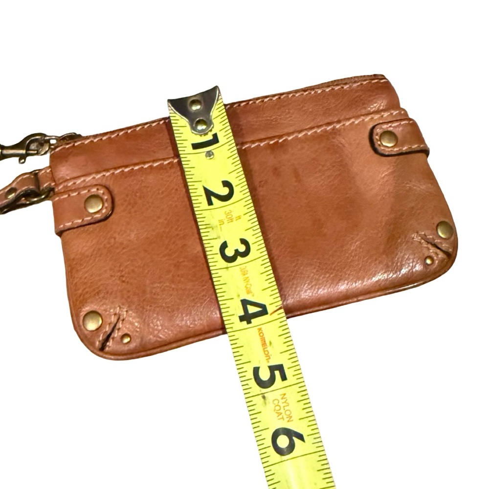 Fossil Leather Wristlet Wallet - Picture 4 of 10